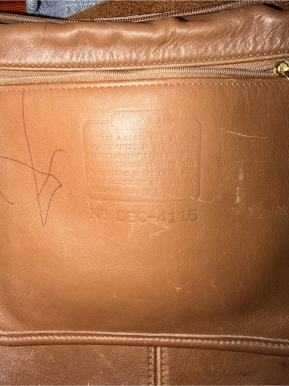 Vintage Coach Crossbody Bag – Taupe Leather, Brass Hardware - Picture 6 of 7